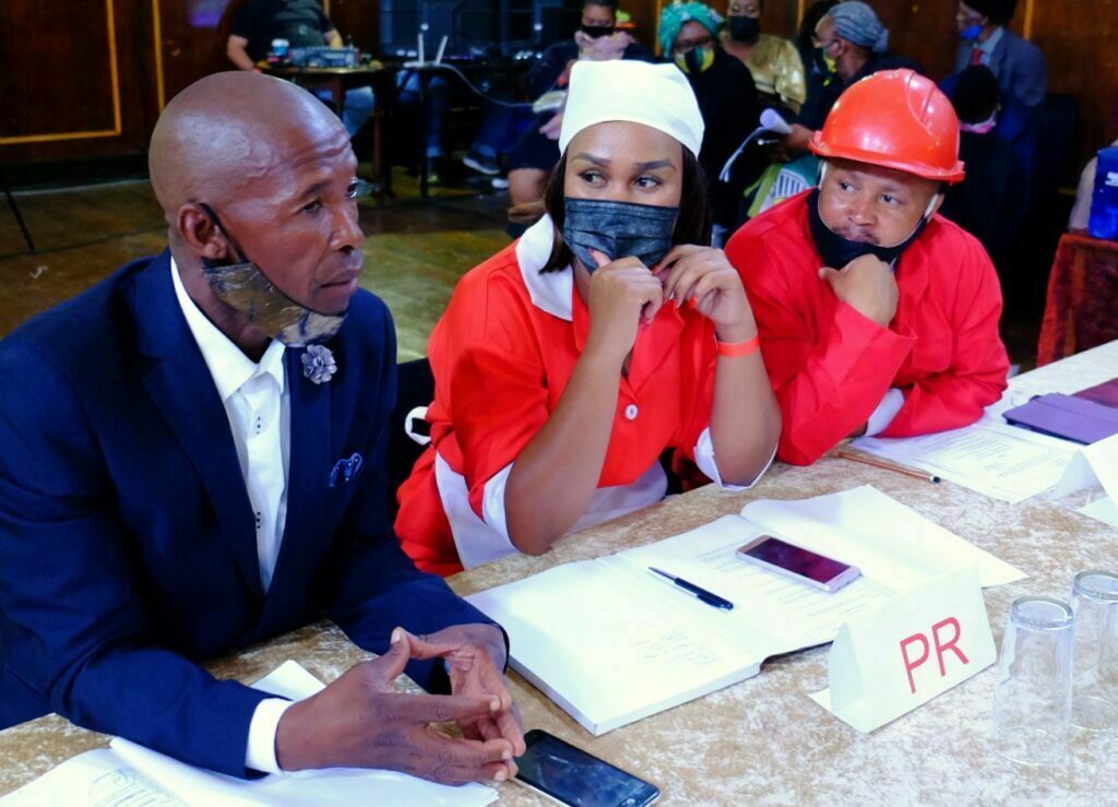 EFF PR councillor Anelisa Bentele (centre) at the inauguration of the Makana Council in November 2021. To her left is Ward 14 independent councillor Vuyani Nesi and to her right, fellow EFF councillor Mzamo Booysen. Photo: Rod Amner